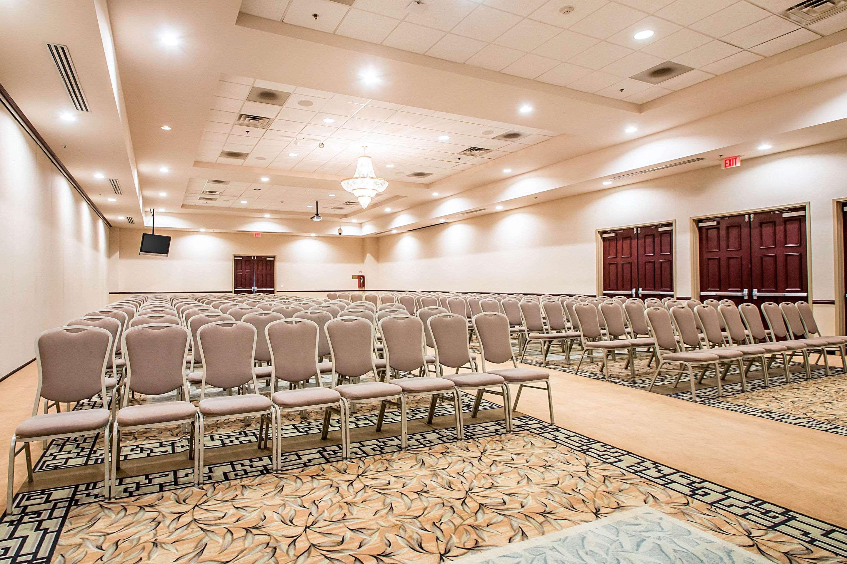 Clarion Inn Elmhurst - Oak Brook Near I-88, I-290, I-294 Luaran gambar