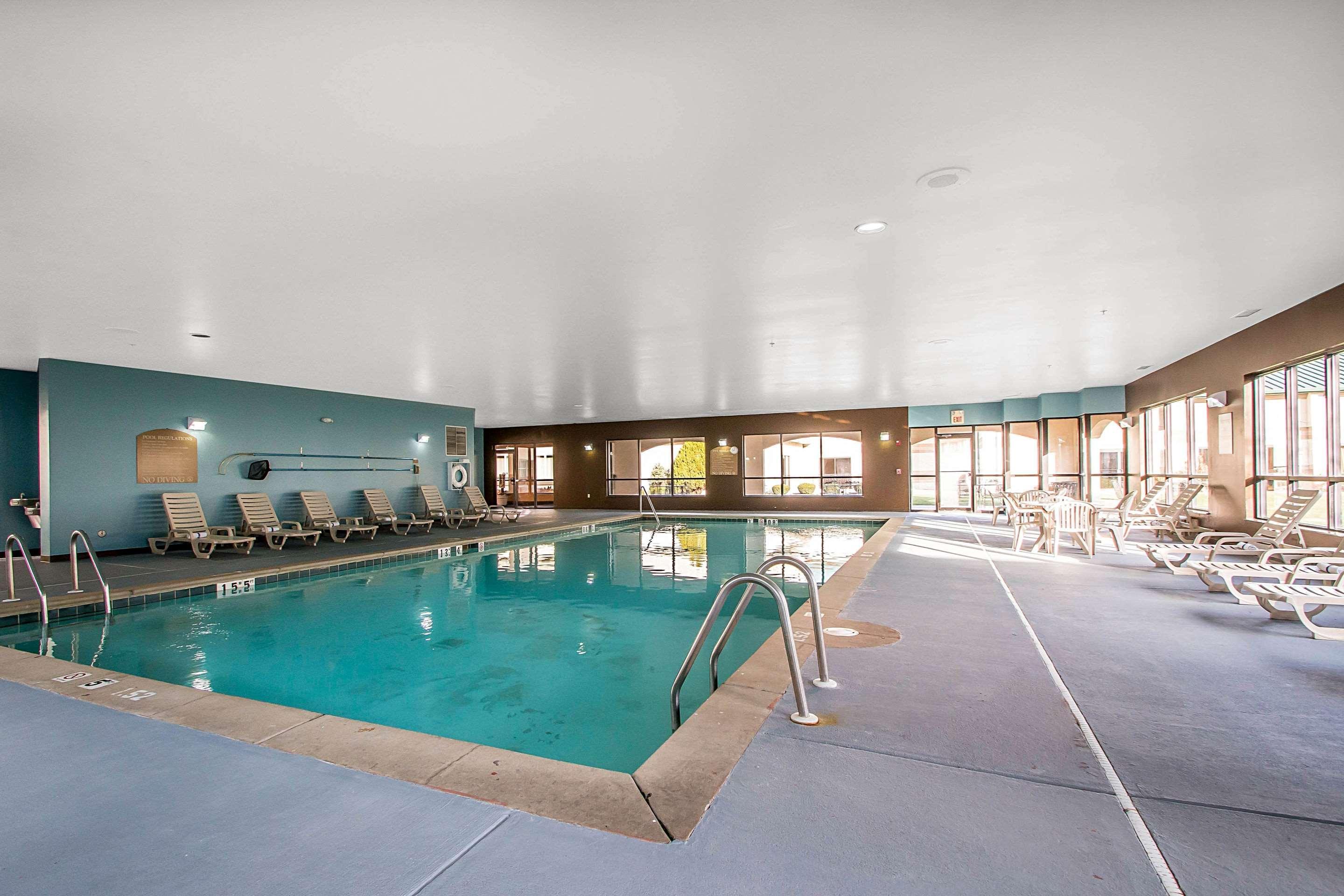 Clarion Inn Elmhurst - Oak Brook Near I-88, I-290, I-294 Luaran gambar